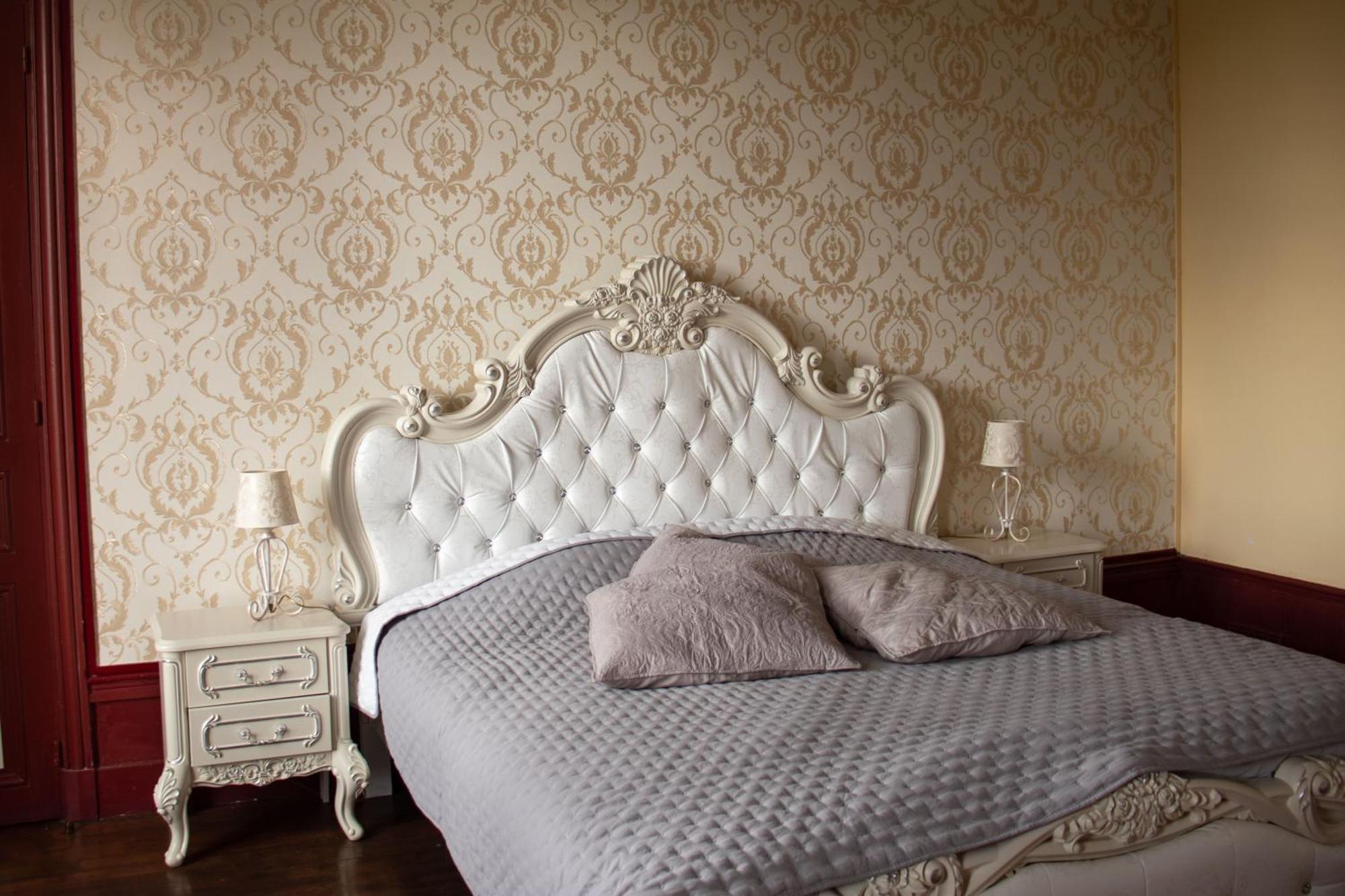 Hotel Le Pavillon De St Agnan Hautefort Esterno foto