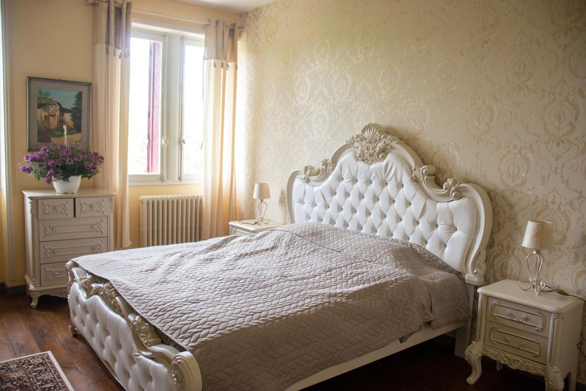 Hotel Le Pavillon De St Agnan Hautefort Esterno foto