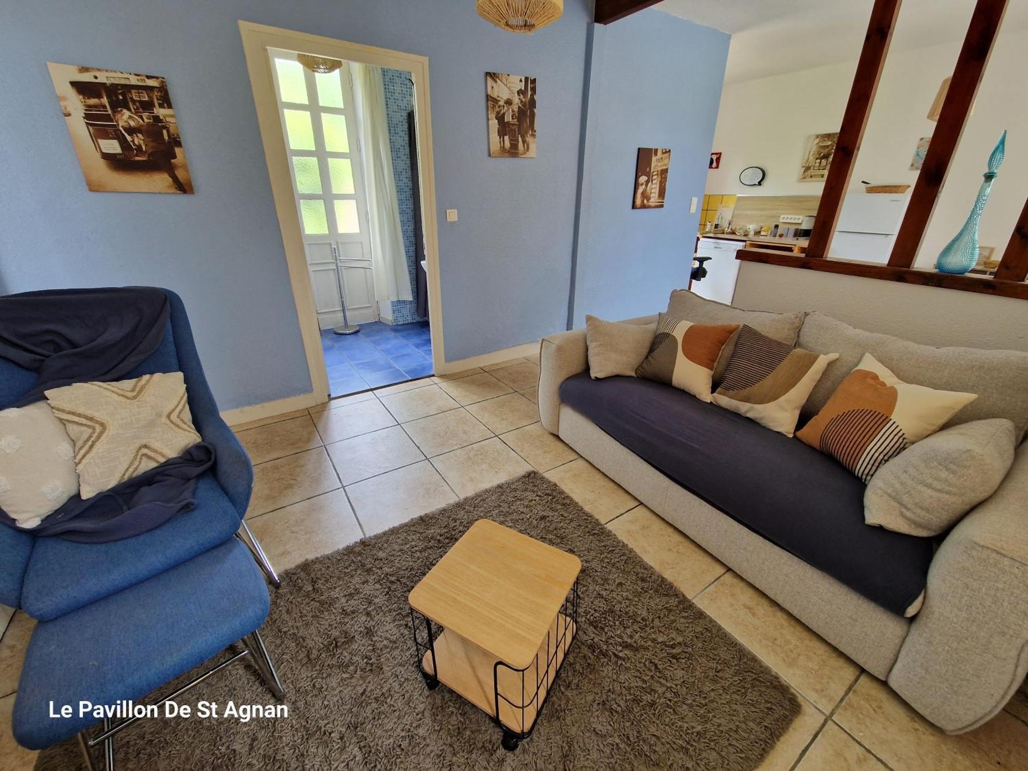 Hotel Le Pavillon De St Agnan Hautefort Esterno foto